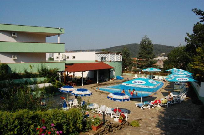 Hotel Seasons Tryavna Dış mekan fotoğraf
